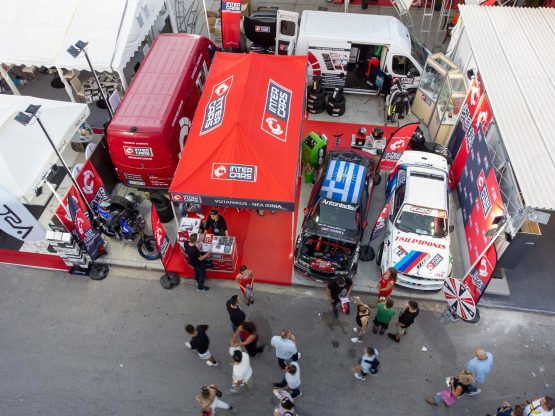 Περίπτερο έκθεσης αυτοκινήτων